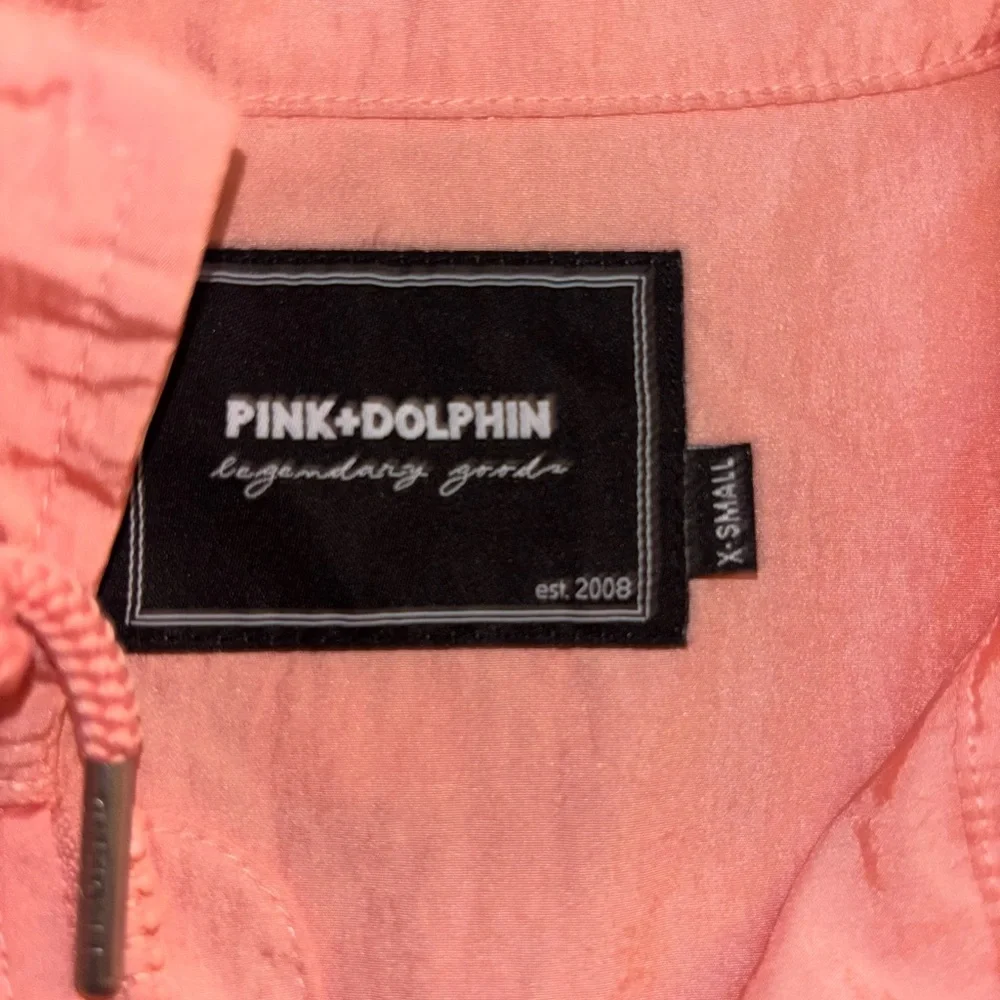 Men’s xs pink + dolphin windbreaker - Picture 3 of 3